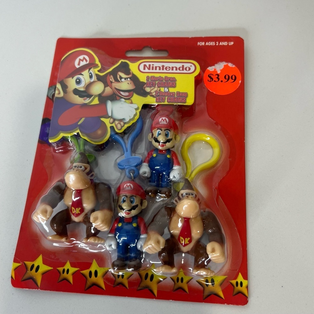 Vintage Tara Toys Nintendo Mario and Donkey Kong Key Chains Set Mario Party New